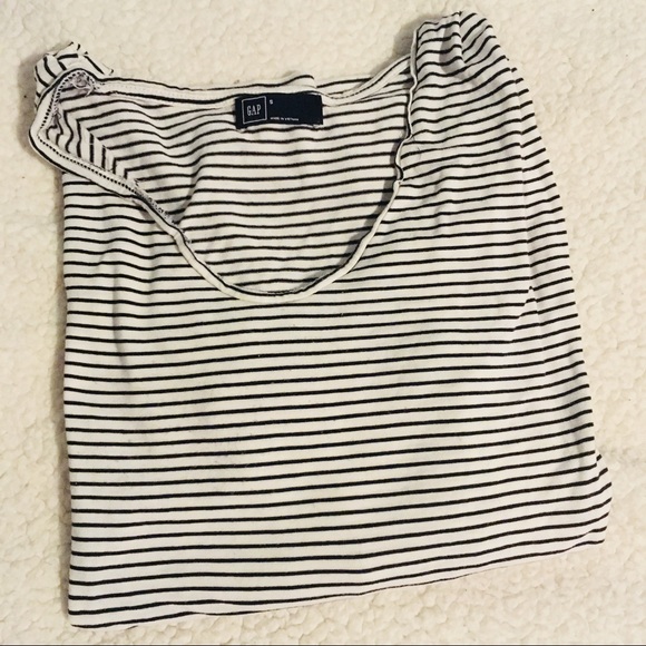 GAP Tops - 🌸Flash Sale🌸GAP 3/4 sleeve tee